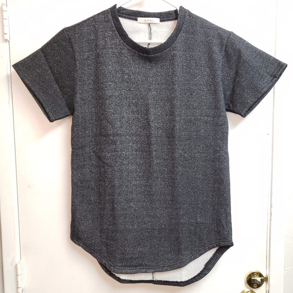 EUC Mnml dark grey thick T - size small